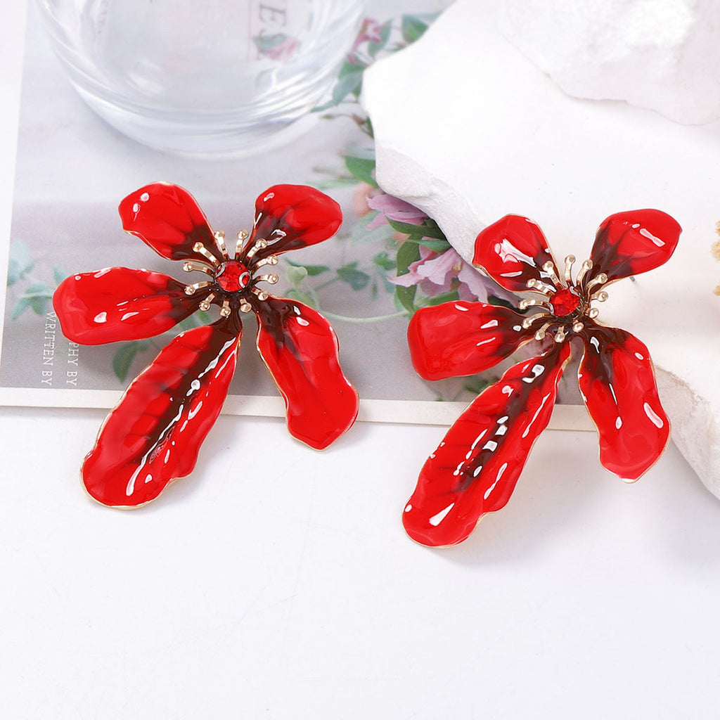 Charming Earring for Any Occasion