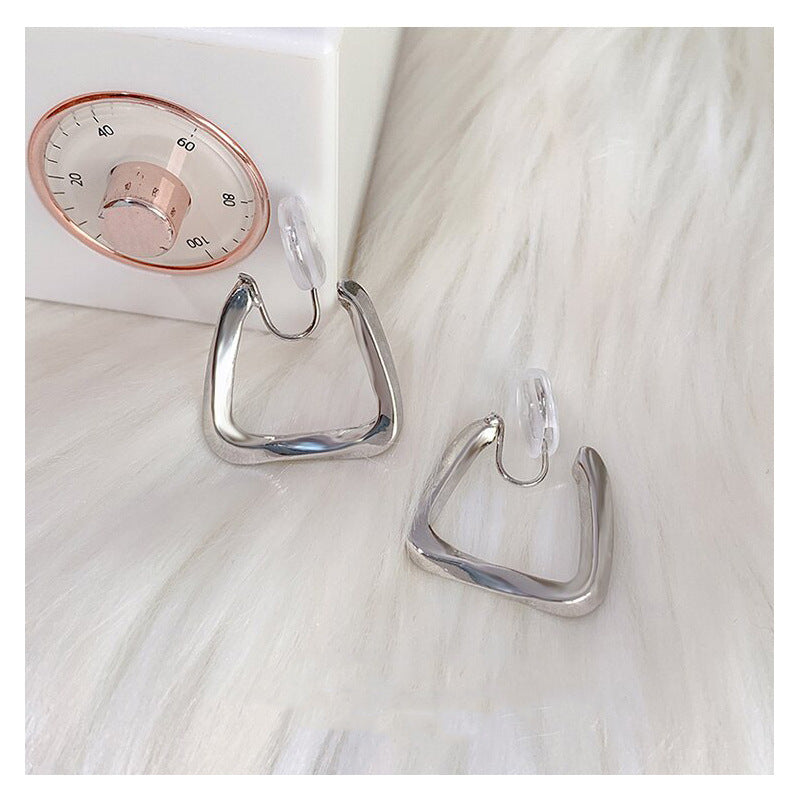 Elegant Silver Earring for Every Occasion