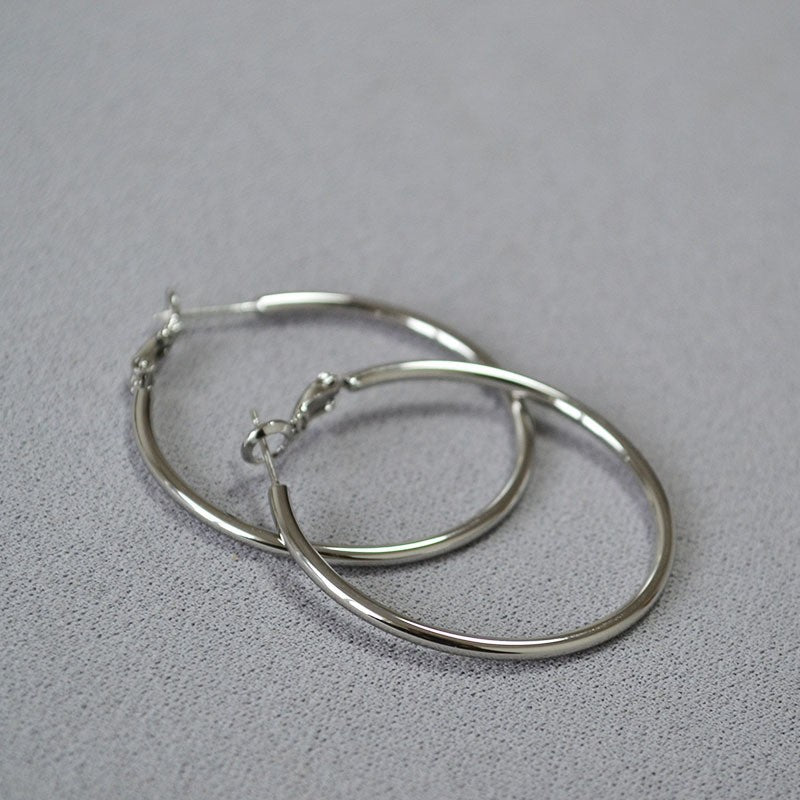 Elegant Silver Earring for Every Occasion