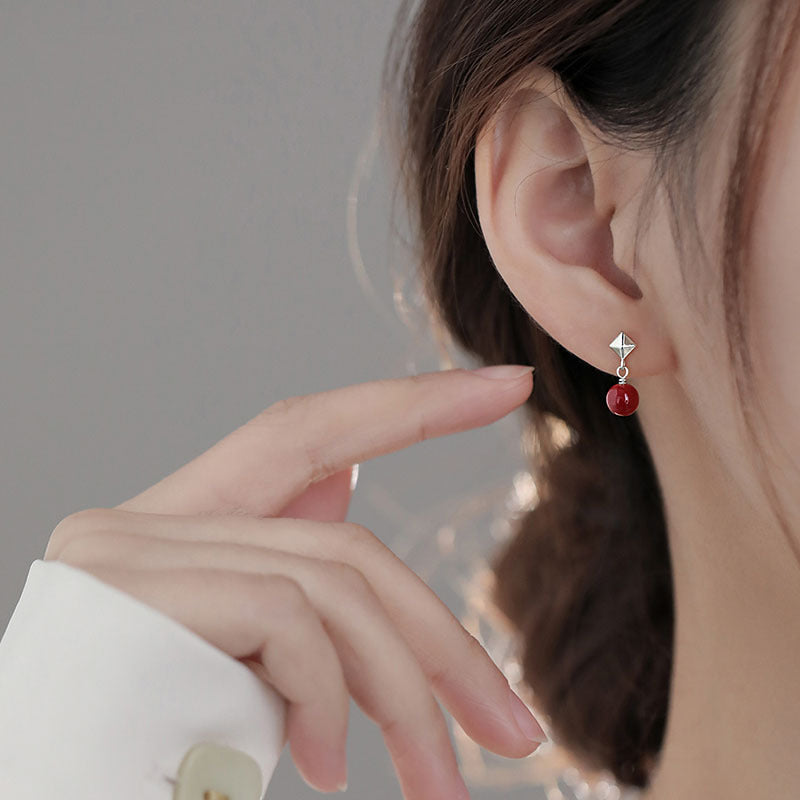 Elegant Silver Earring for Every Occasion