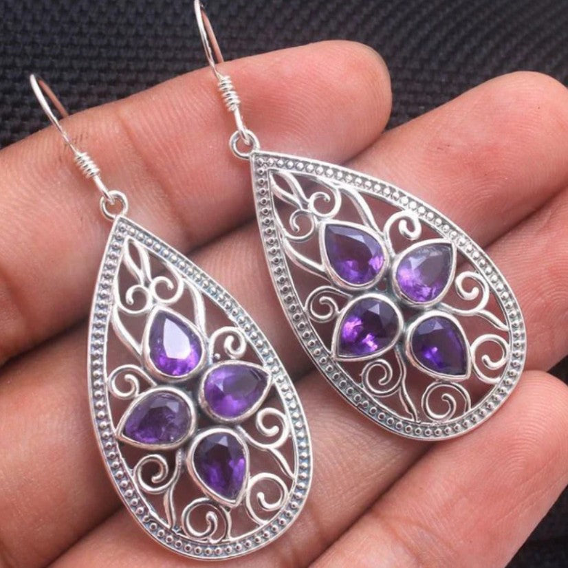 Charming Earring for Any Occasion