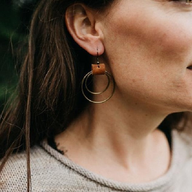 Charming Earring for Any Occasion