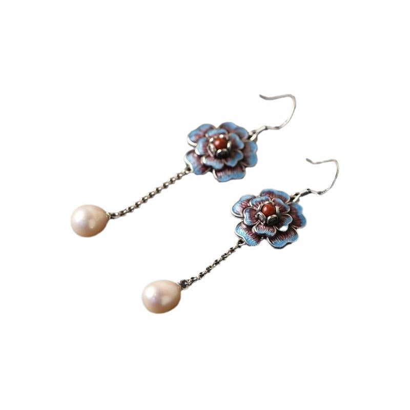 Elegant Silver Earring for Every Occasion
