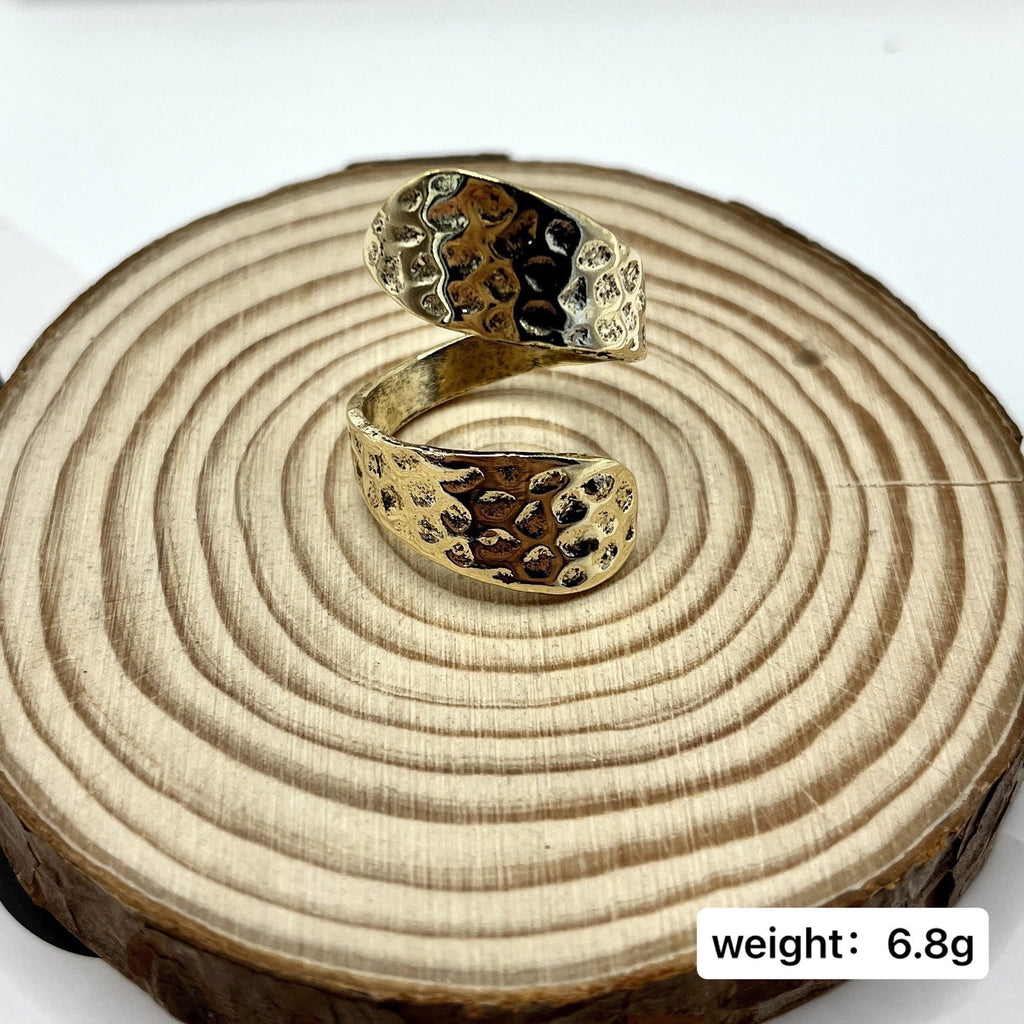 Charming Silver Ring for Any Occasion