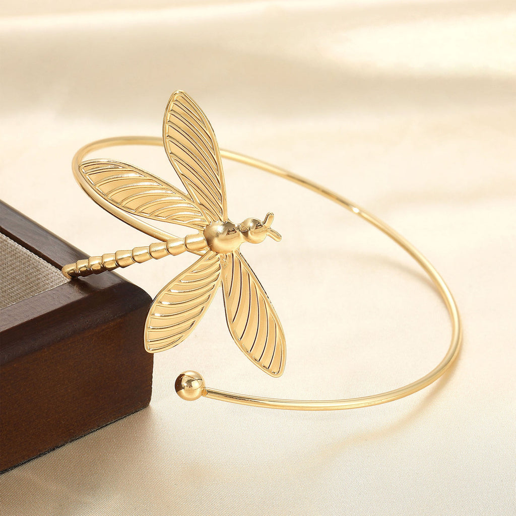 Charming Piece for Any Occasion