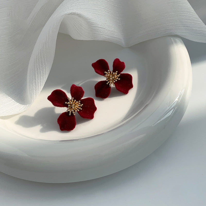 Classic Earring with Timeless Appeal