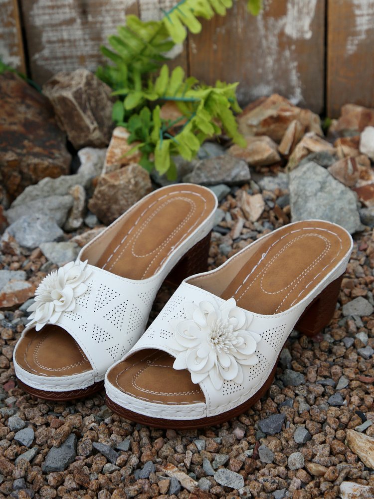 Classic Orthopedic Sandals with Timeless Style
