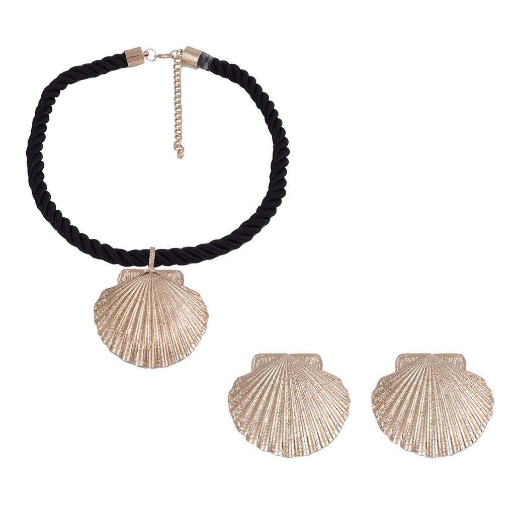 Stunning Necklace for Daily Wear