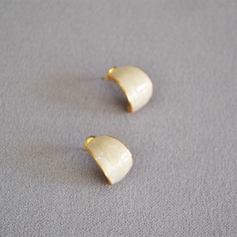 Classic Silver Earring with Timeless Appeal