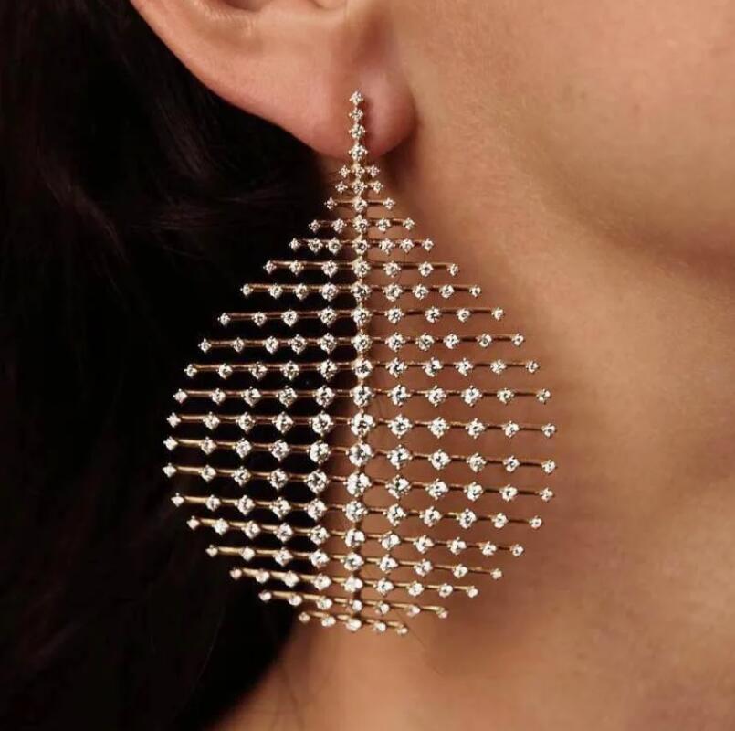 Beautiful Gold Earring with Unique Style