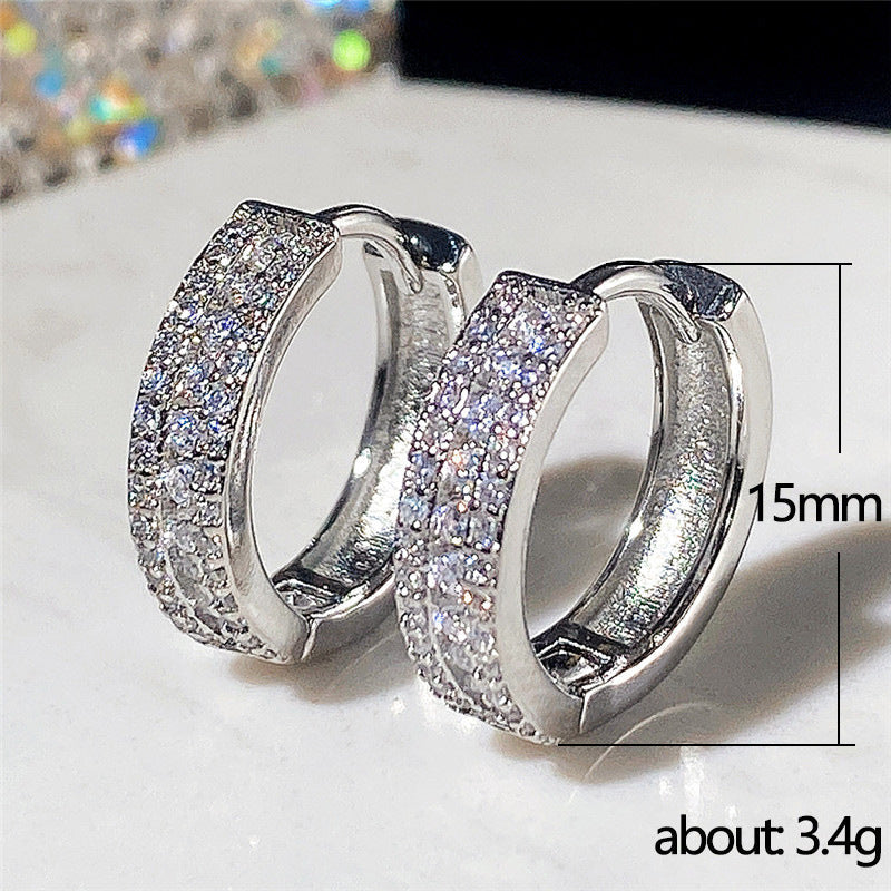 Charming Earring for Any Occasion