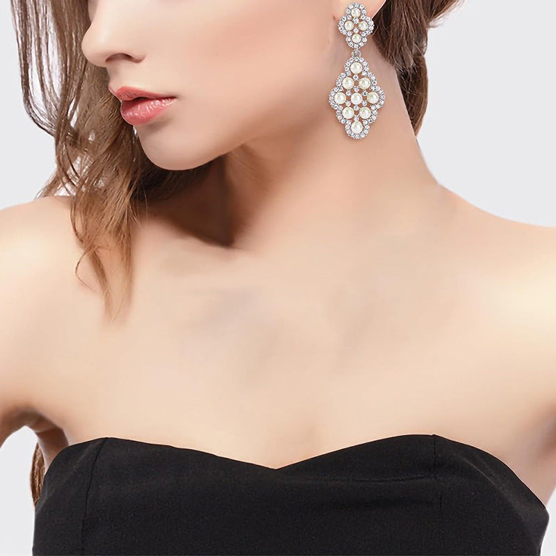 Classic Earring with Timeless Appeal