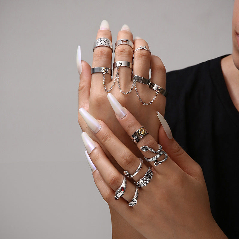 Classic Chain with Timeless Appeal