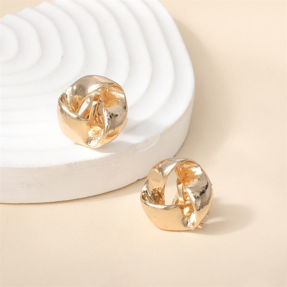 Delicate Artisan Gold Earring