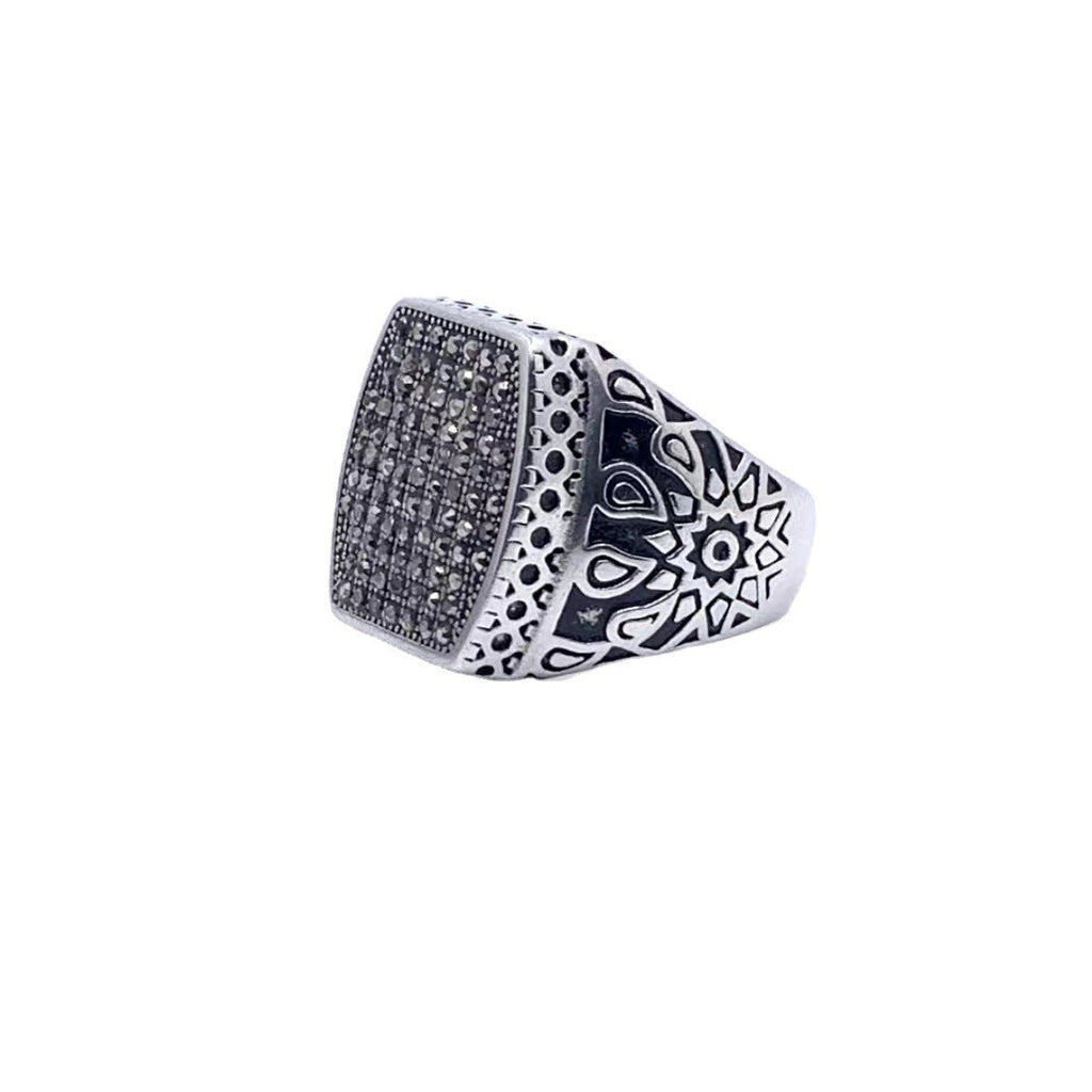 Stunning Ring for Daily Wear
