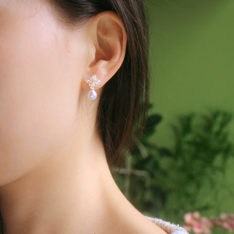 Romantic Pearl Earring for Special Moments