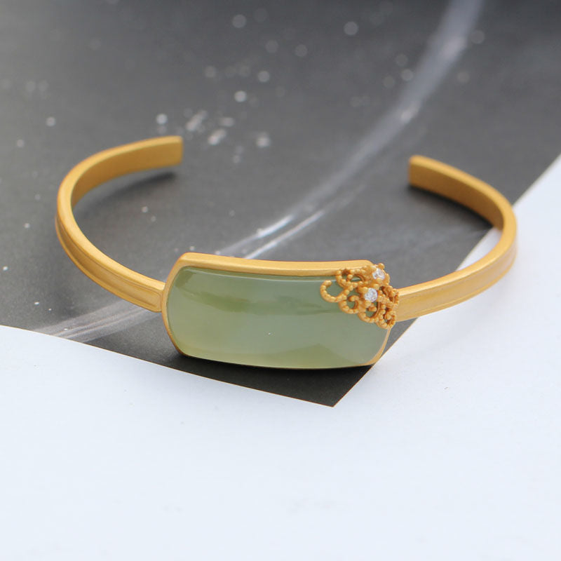 Romantic Bracelet for Special Moments