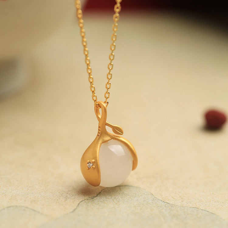 Elegant Gold Necklace for Every Occasion