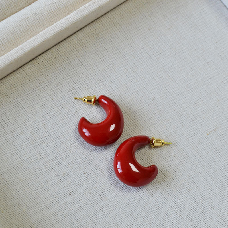 Romantic Silver Earring for Special Moments