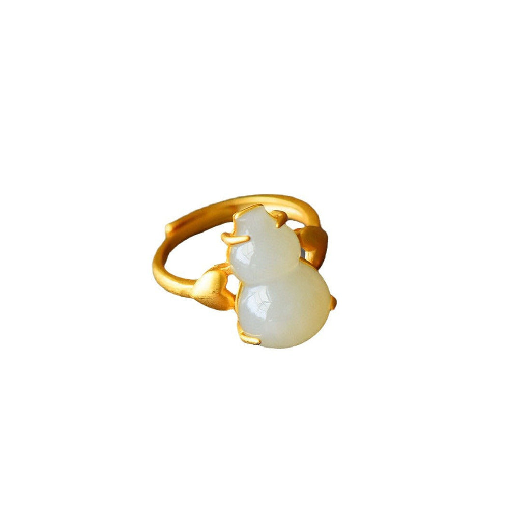 Classic Silver Ring with Timeless Appeal