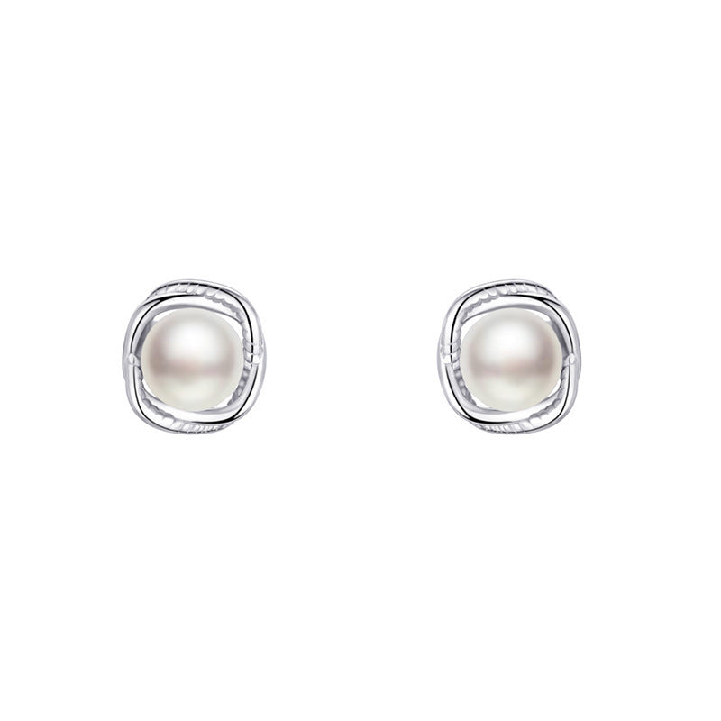 Stunning Pearl Earring for Daily Wear