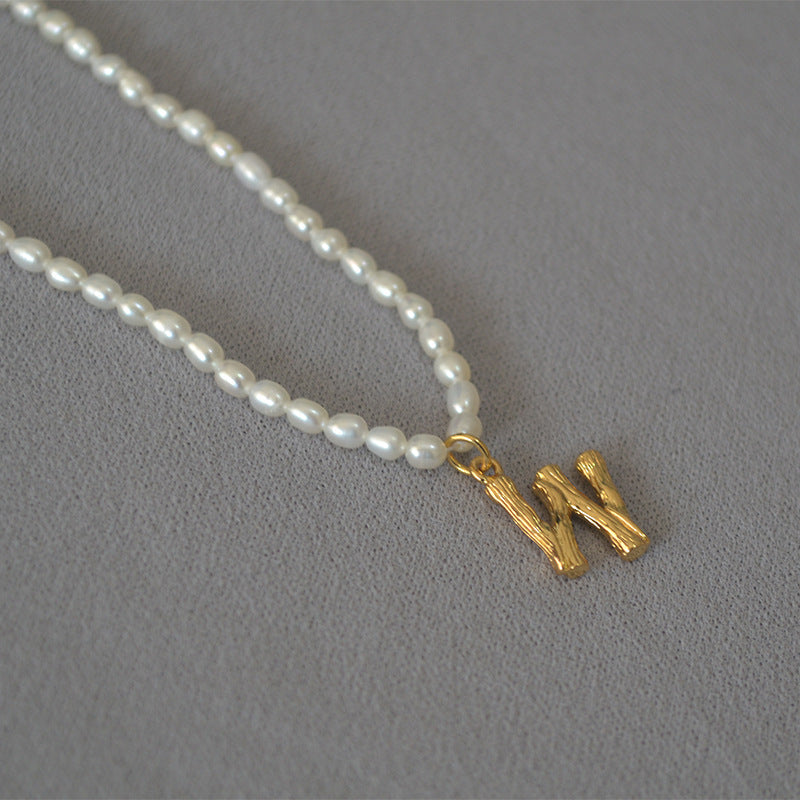 Romantic Pearl Necklace for Special Moments