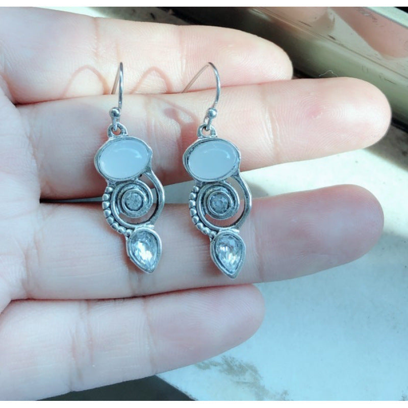 Charming Earring for Any Occasion