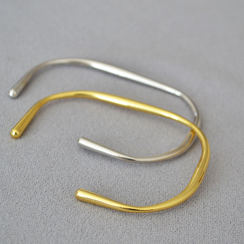 Classic Gold Bracelet with Timeless Appeal