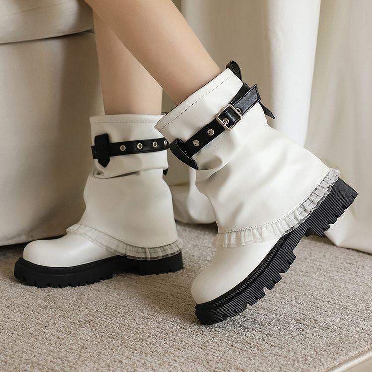 Graceful Orthopedic Boots for Modern Look