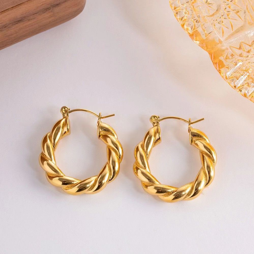 Romantic Earring for Special Moments