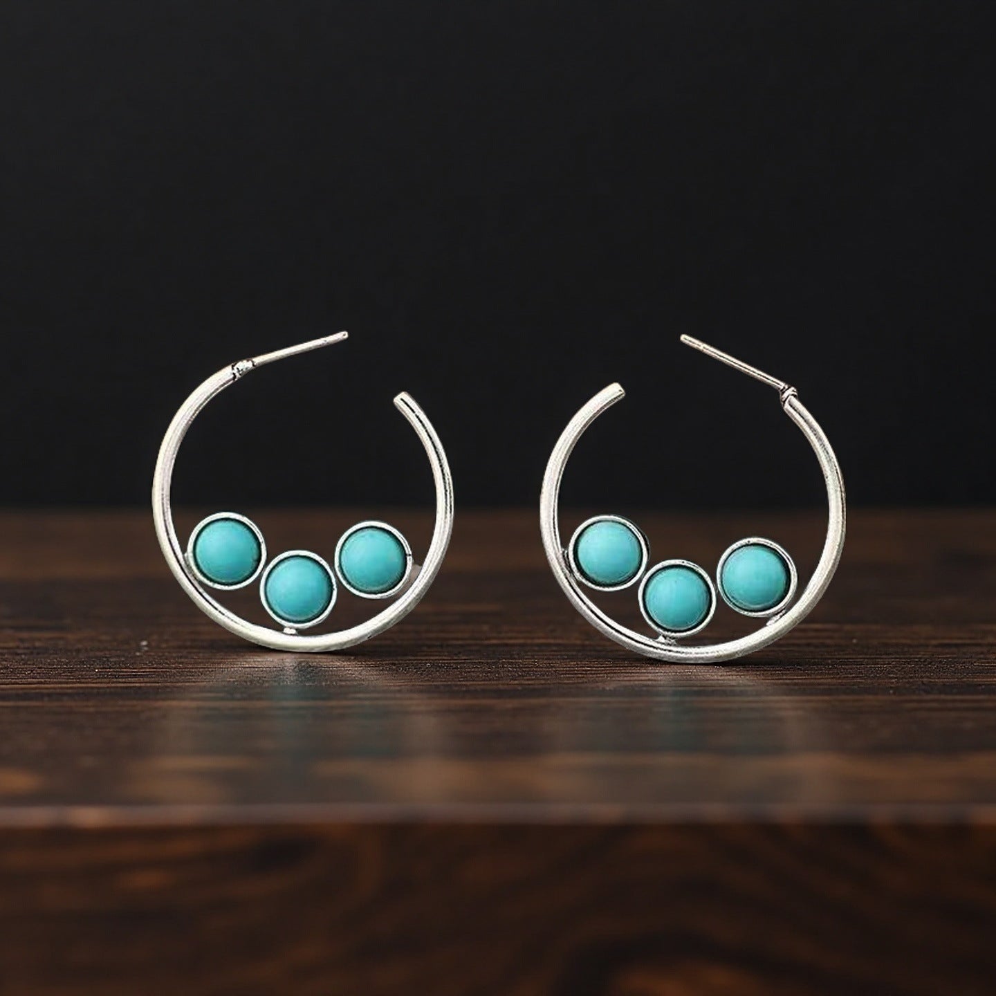Classic Earring with Timeless Appeal