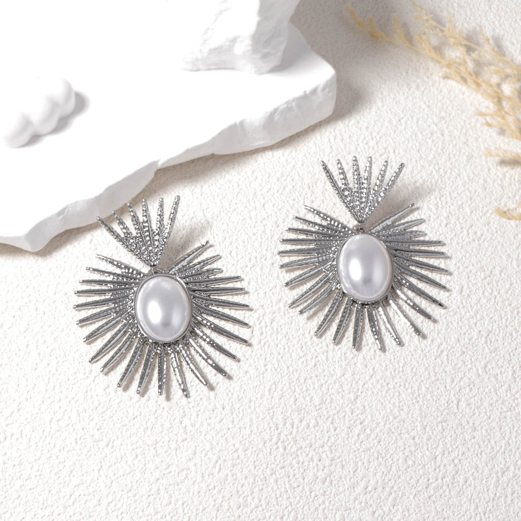 Classic Pearl Earring with Timeless Appeal
