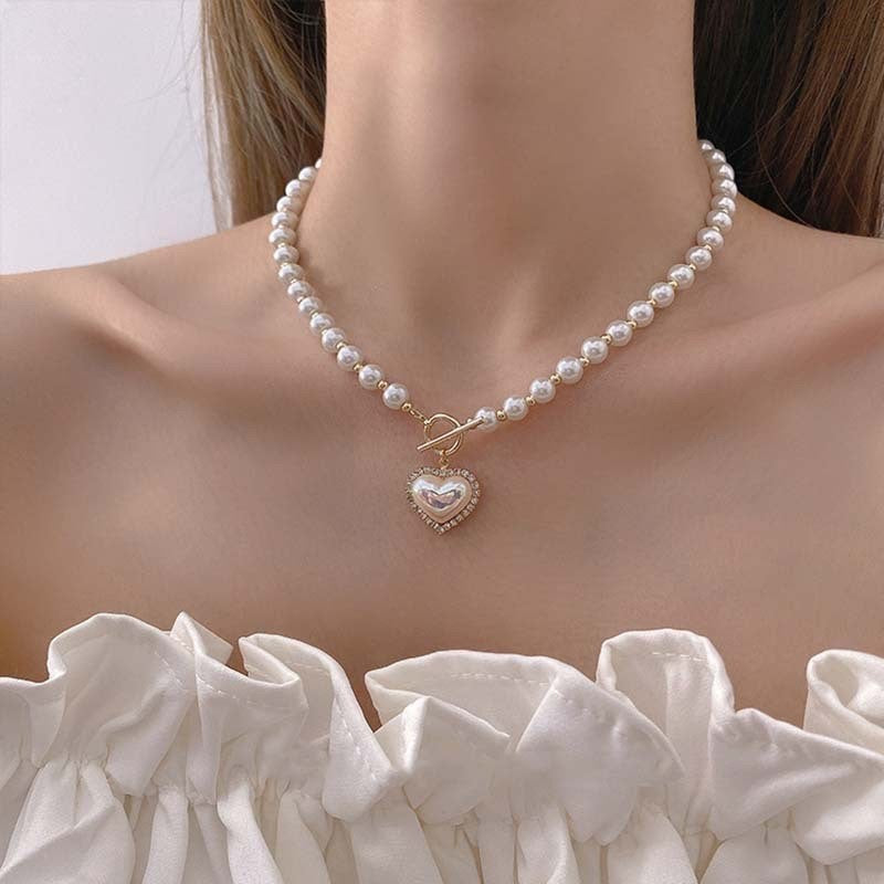 Stunning Pearl Necklace for Daily Wear