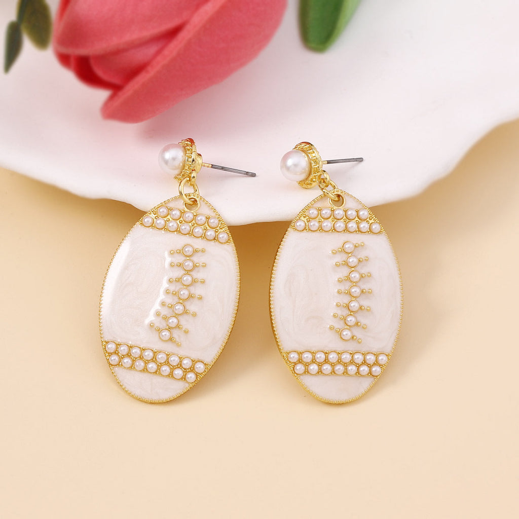 Classic Pearl Earring with Timeless Appeal