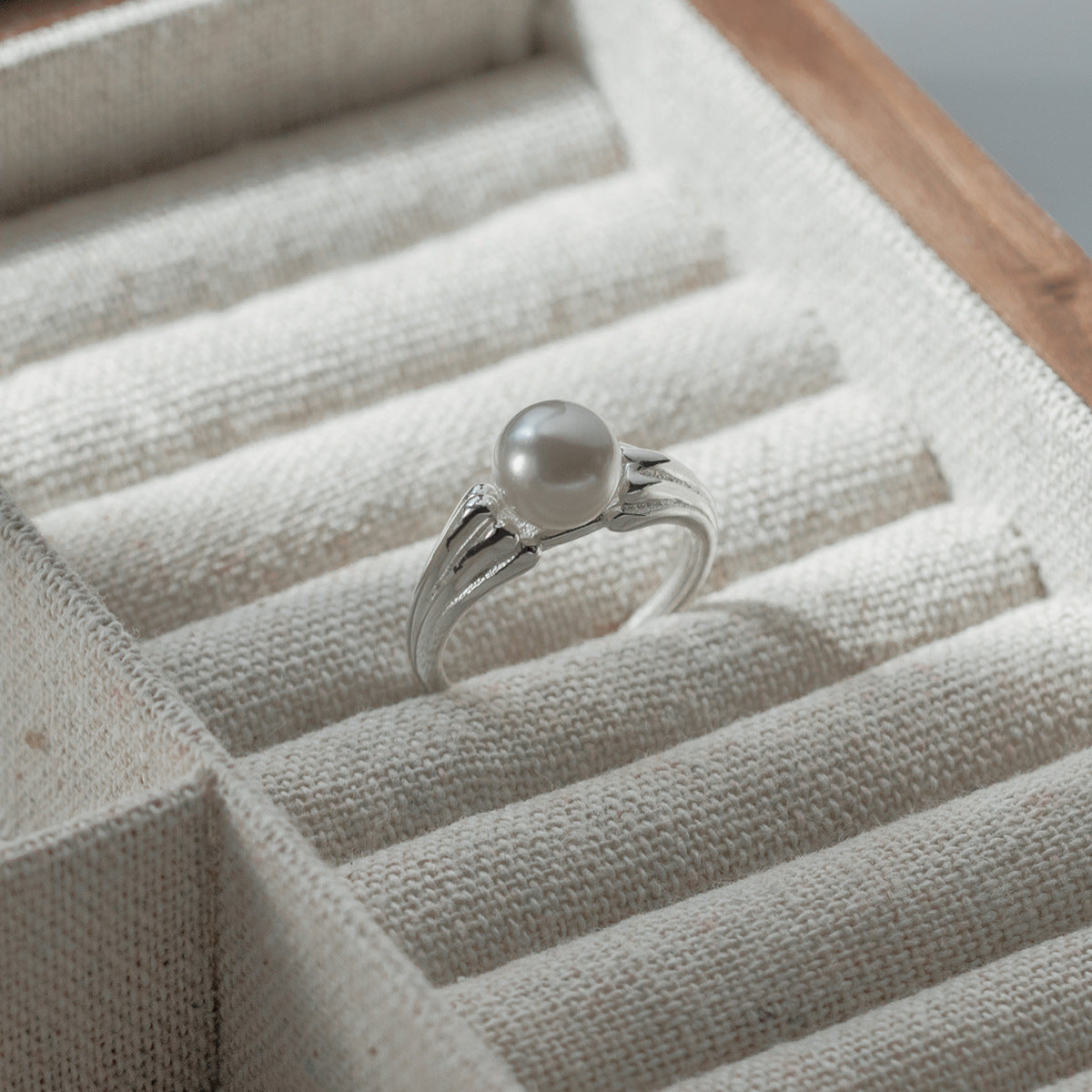 Romantic Pearl Ring for Special Moments