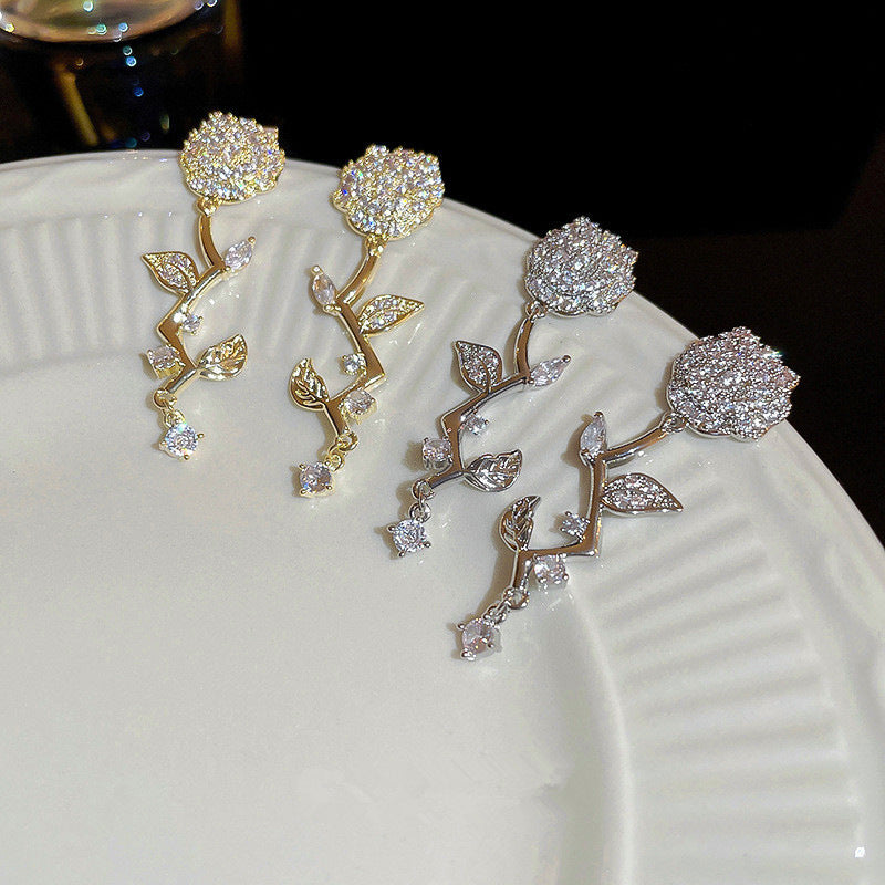 Elegant Earring for Every Occasion