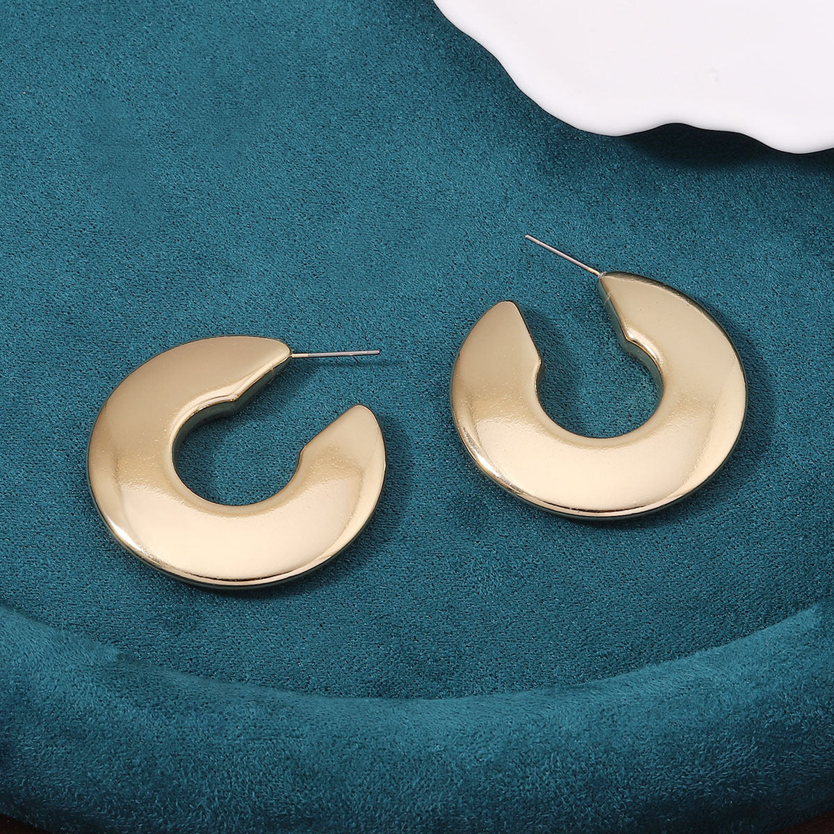 Elegant Earring for Every Occasion