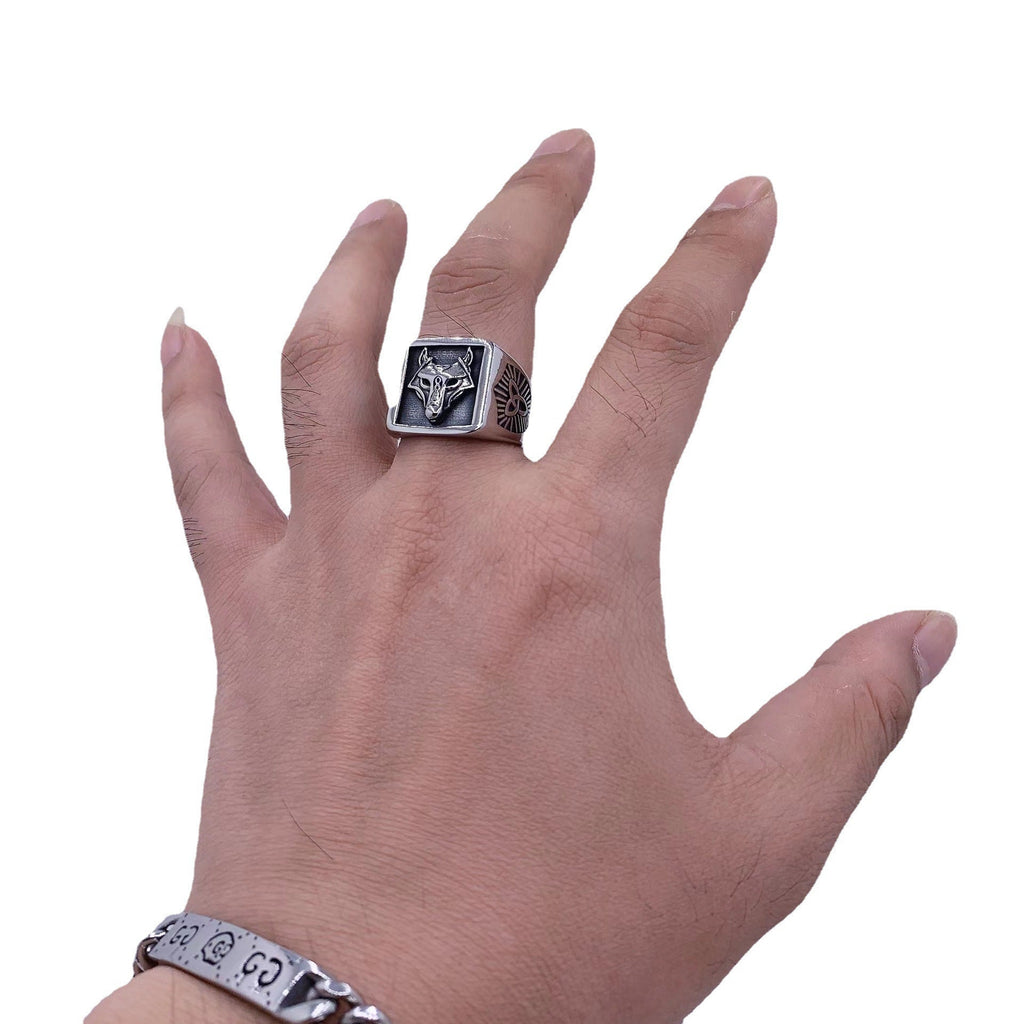 Classic Ring with Timeless Appeal