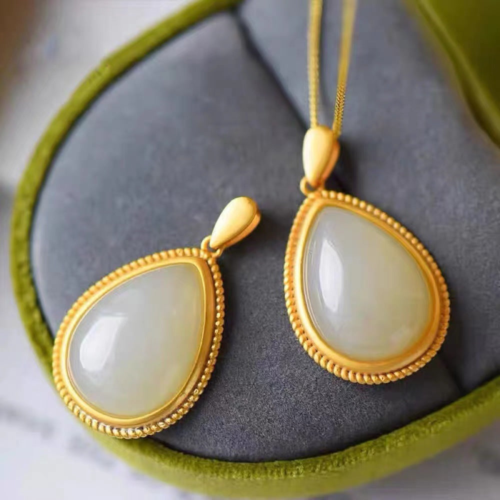 Charming Gold Necklace for Any Occasion