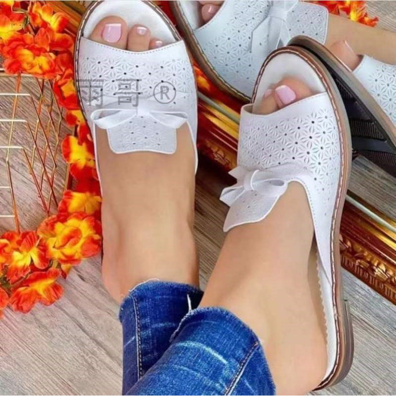 Classic Orthopedic Sandals with Timeless Style