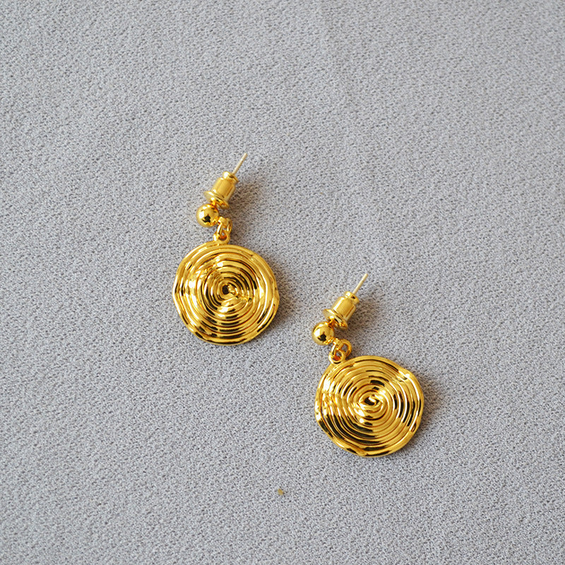 Stunning Gold Earring for Daily Wear