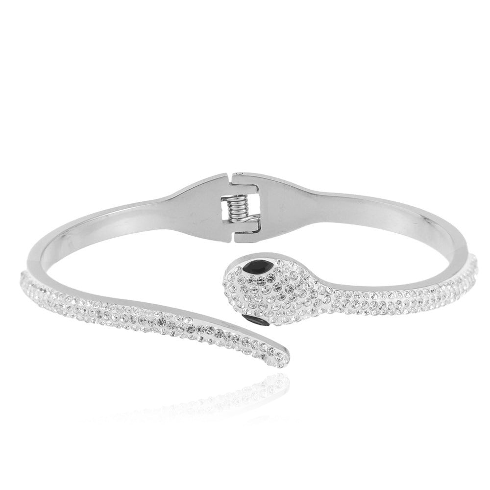Beautiful Bracelet with Unique Style