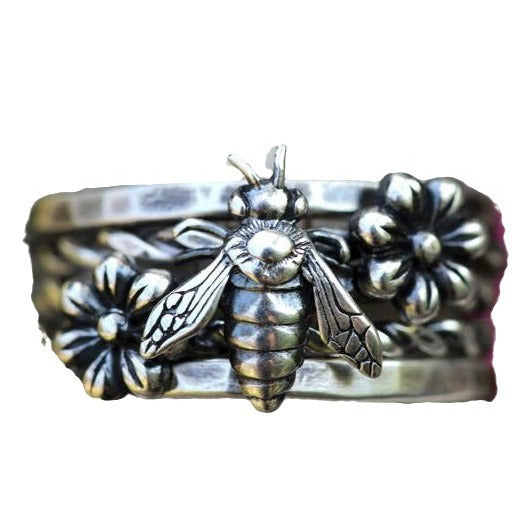 Classic Ring with Timeless Appeal