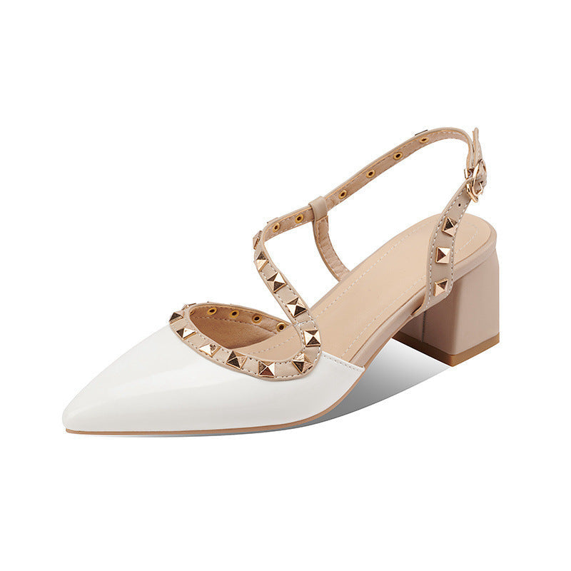 Graceful Orthopedic Sandals for Modern Look