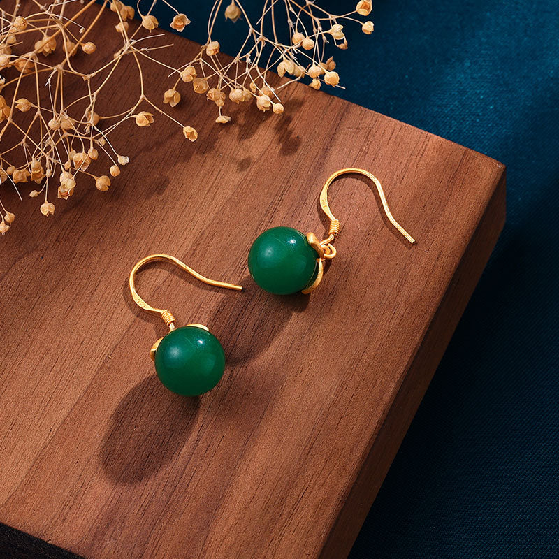 Charming Gold Earring for Any Occasion