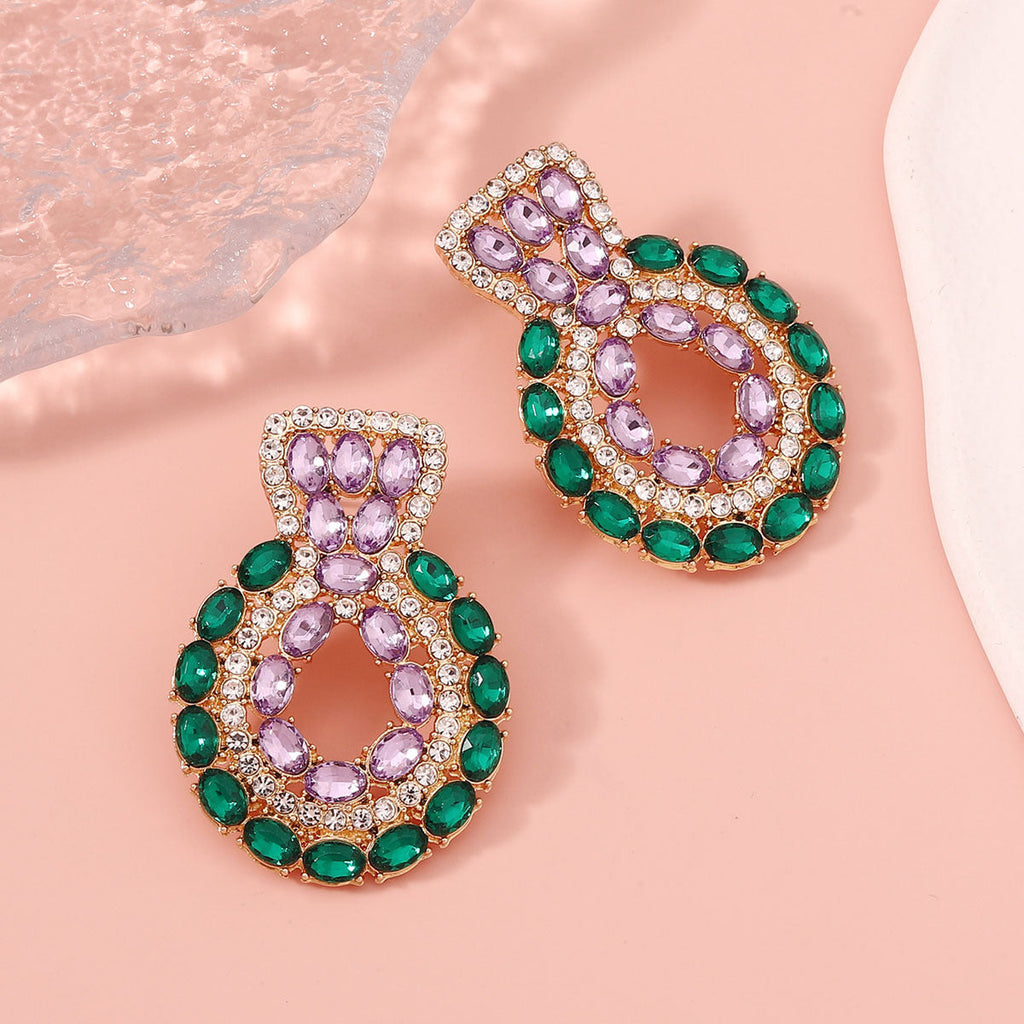 Classic Earring with Timeless Appeal