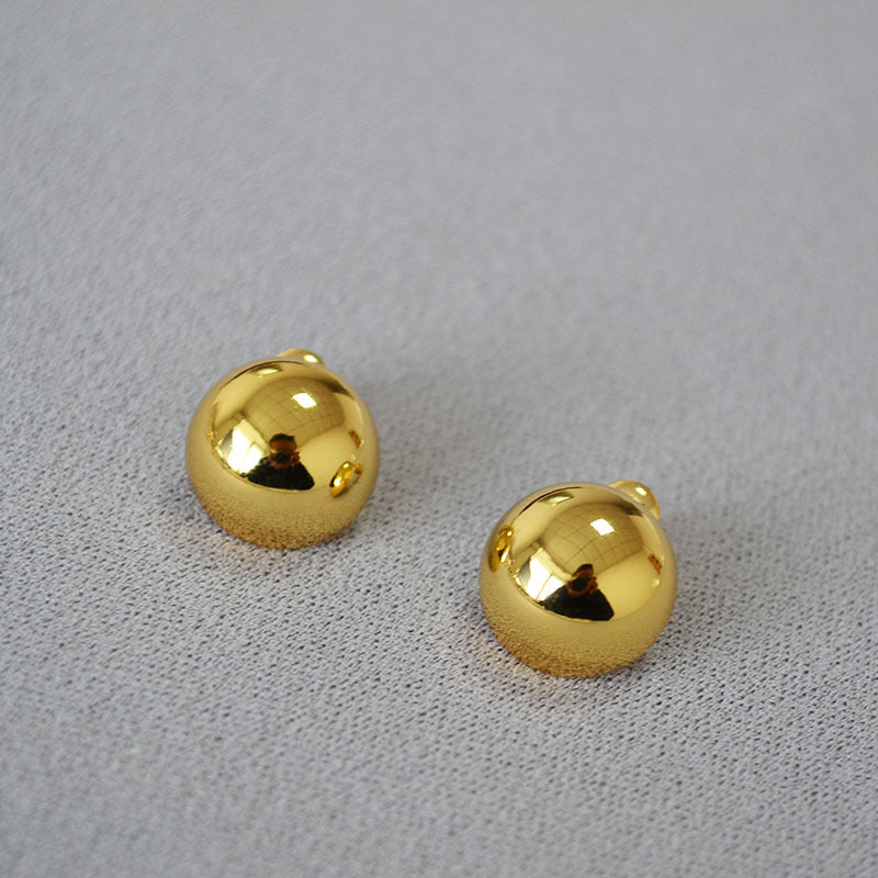 Delicate Artisan Gold Earring