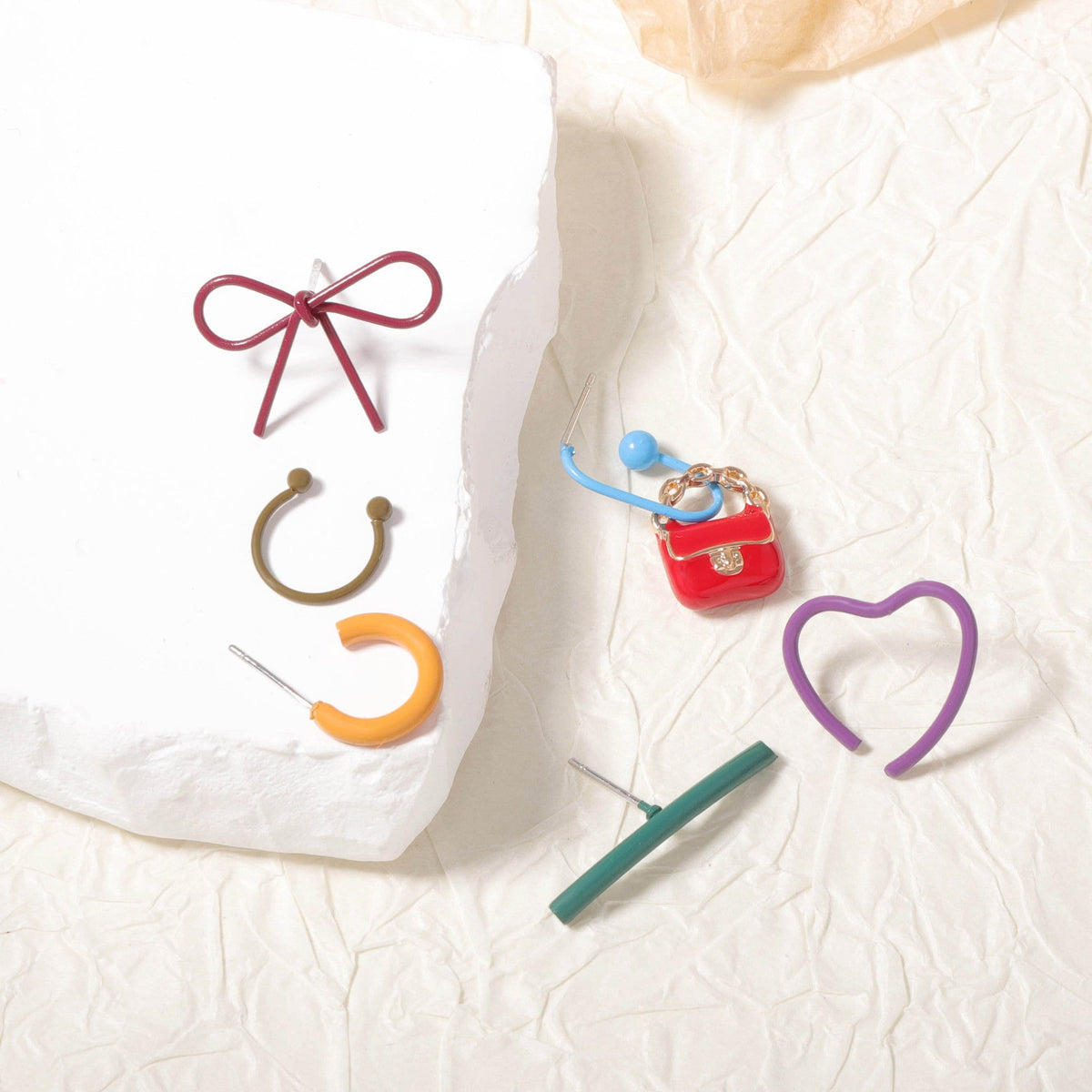 Charming Earring for Any Occasion