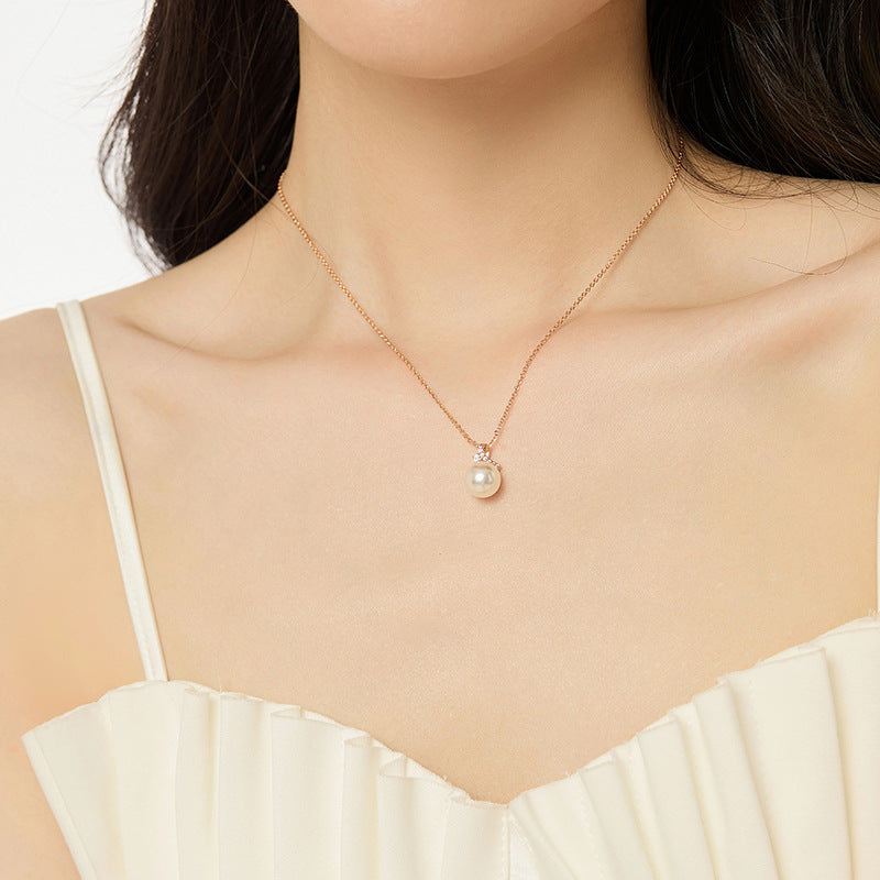 Romantic Pearl Necklace for Special Moments