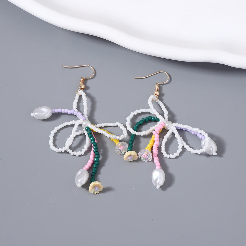 Classic Pearl Earring with Timeless Appeal